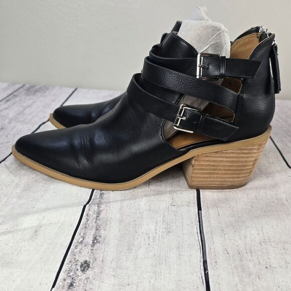 DV by Dolce Vita Black Ankle Boots with Buckle Straps - Picture 3 of 8